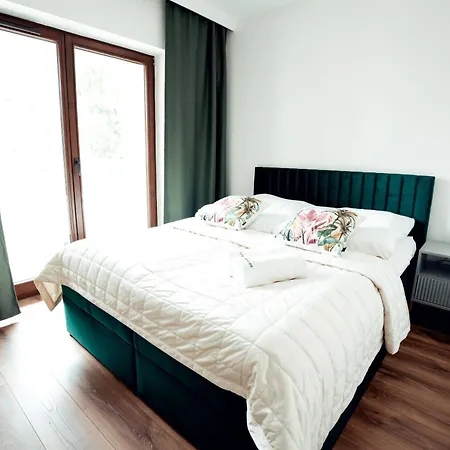 Hugo4you Апартаменты *